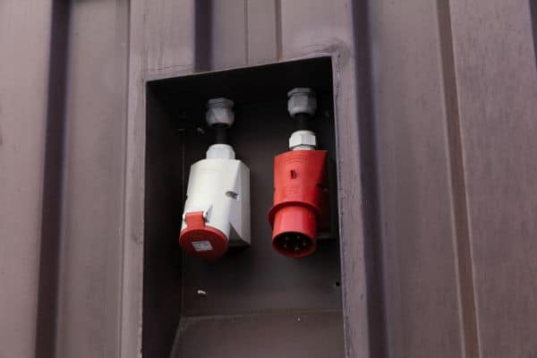 Elektro Container Anschluss