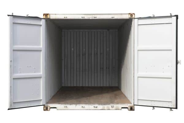 Junge gebrauchte Container mit Holzboden